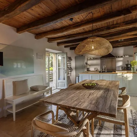 Renovated Stone Castagno Ideal For Families *